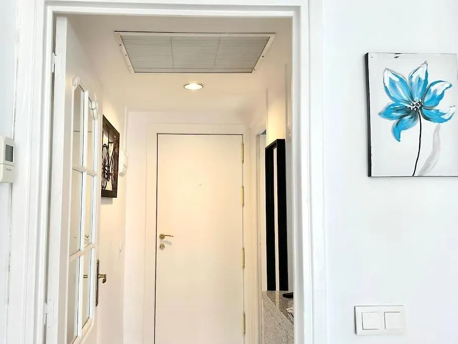 Central Fuengirola Studio Apartment With A Sea View